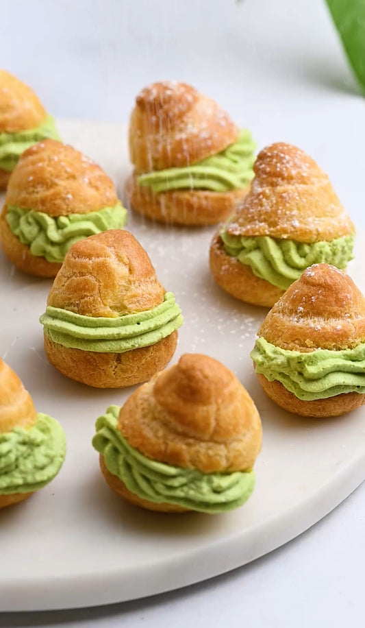 matcha cream puffs